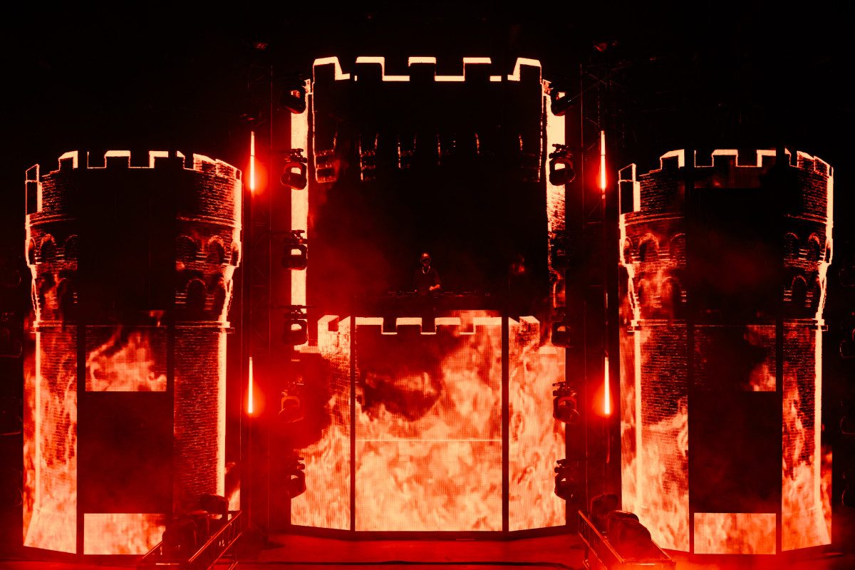 Of The Trees Announces "Moonglade" Tour Featuring LED Castle Stage Design