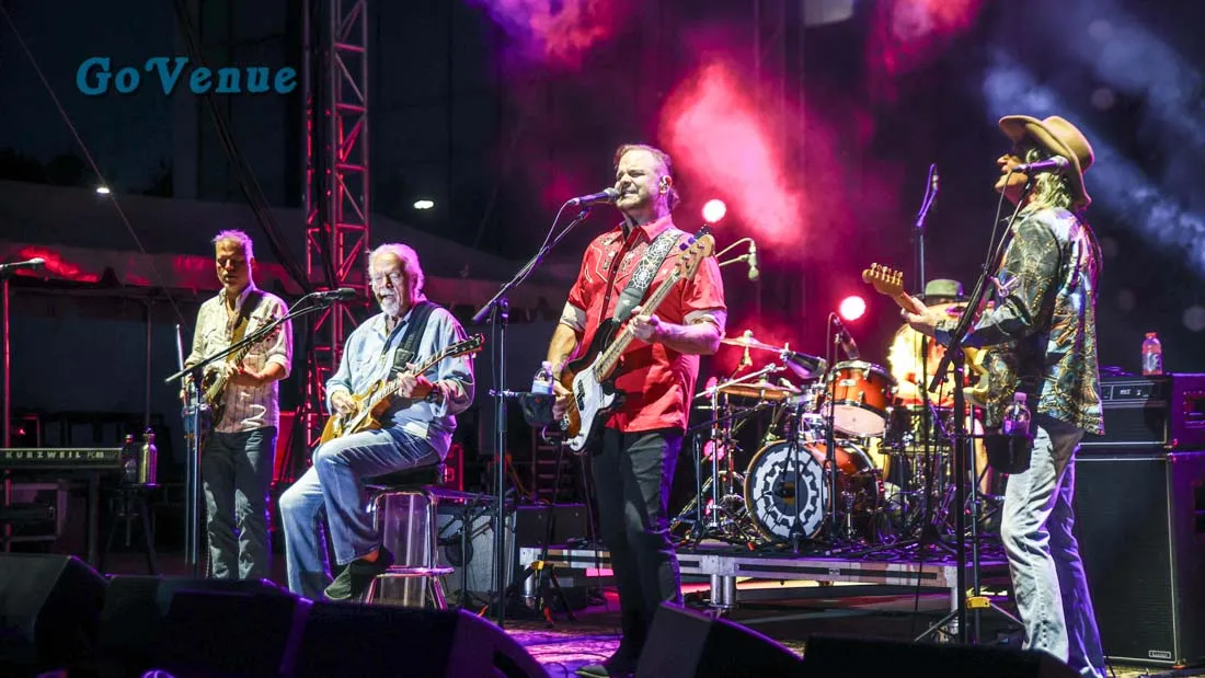 Stir Cove put on an amazing night of classic rock, featuring the legendary Bachman-Turner Overdrive as the headliners