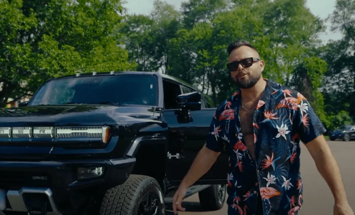 Renaissance Rapper daFinchi Shows The Importance Of Knowing ‘Who You Are’