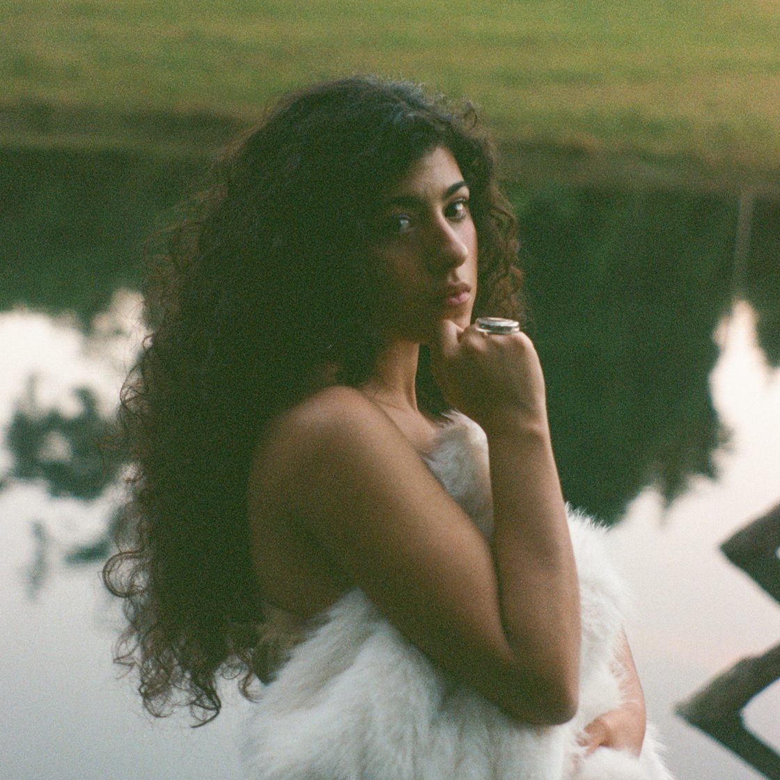 iloteca by Oriana Gidi Sets a New Standard for Experimental Songwriting