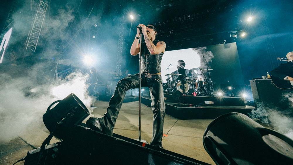 LIVE RECAP: Yungblud Fires Up the Crowd at Stir