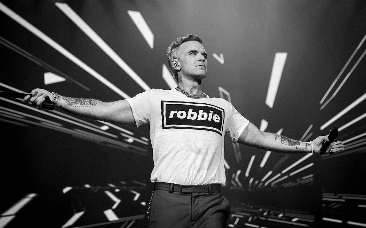 Robbie Williams announces two huge UK and Ireland shows